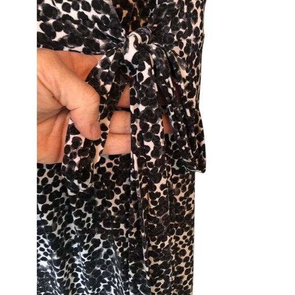 H&M NWT Black White Polka Dot Wrap Dress 3/4 Sleeve, Medium - Picture 3 of 5